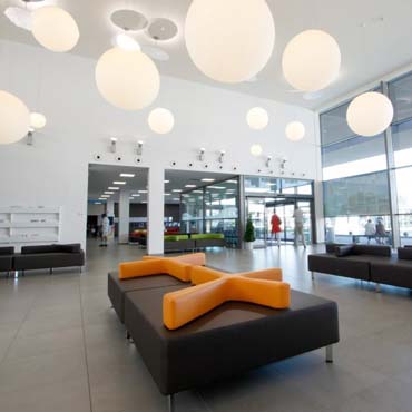 Jan Yperman Ziekenhuis schenkt 50 chemo mutsjes weg