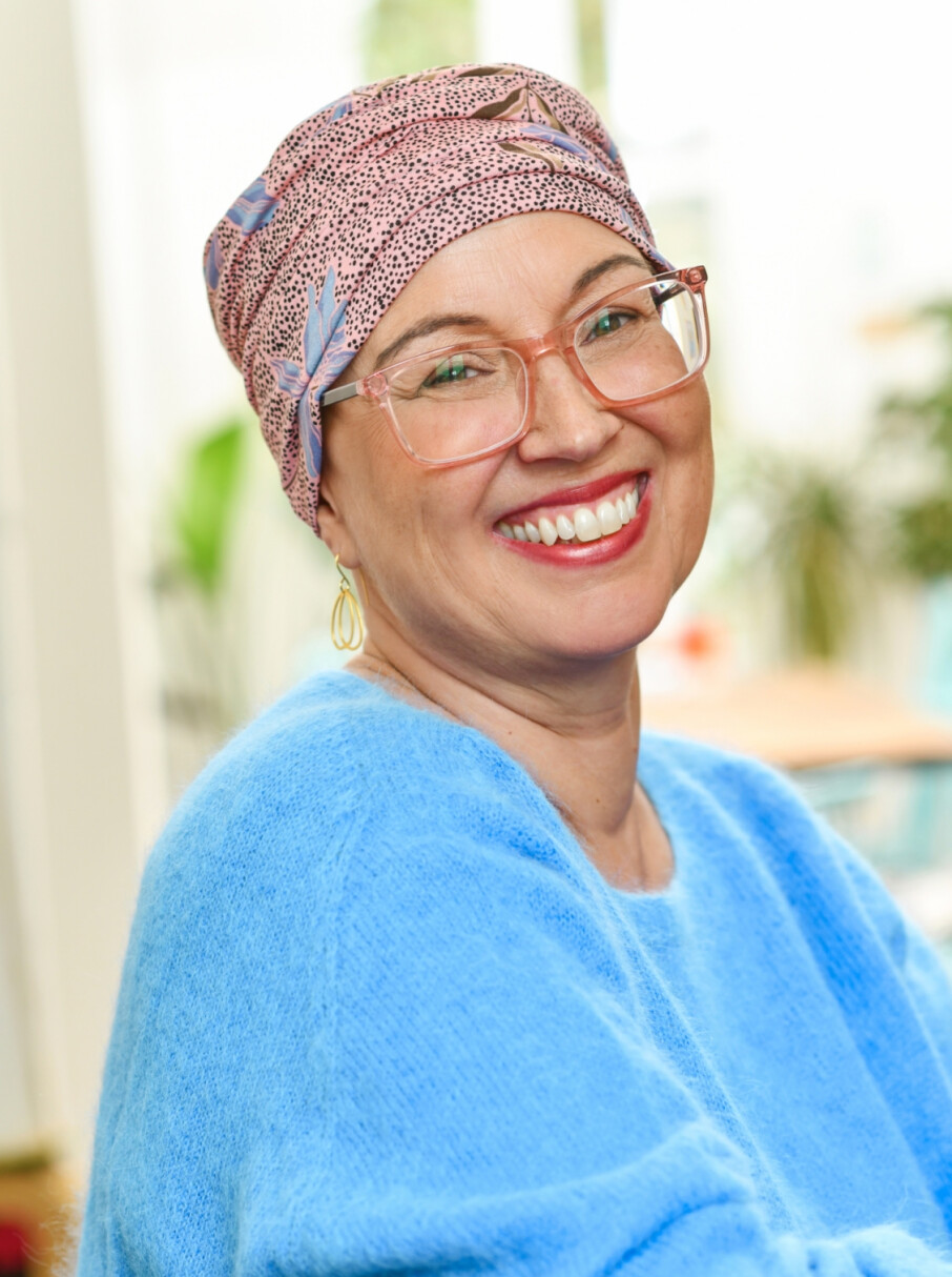 Delicate Chemo Hat for Cancer Patients Look better-Feel stronger - Rosette  la Vedette